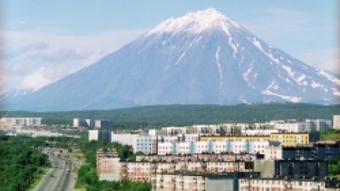 Выездные встречи с жителями в Петропавловске-Камчатском помогают выявлять «болевые точки» и оперативно решать проблемы, волнующие горожан