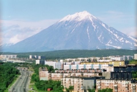 Выездные встречи с жителями в Петропавловске-Камчатском помогают выявлять «болевые точки» и оперативно решать проблемы, волнующие горожан