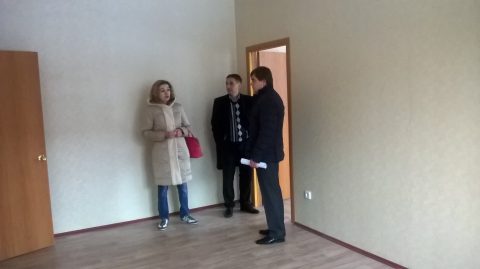 Общественники проверили многоквартирный дом, предназначенный для переселения из аварийного жилья