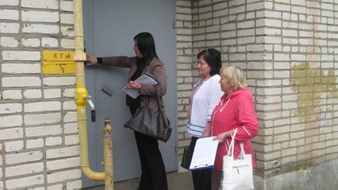 Муниципальные координаторы провели мероприятия по энергоконтролю в домах