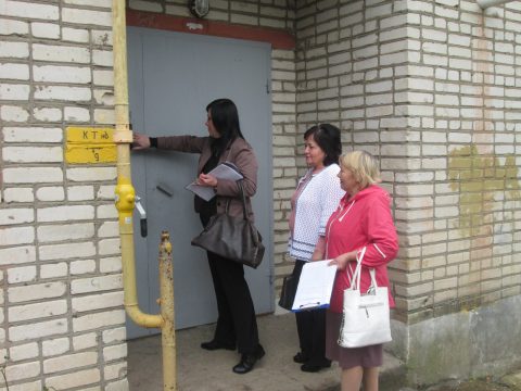 Муниципальные координаторы провели мероприятия по энергоконтролю в домах