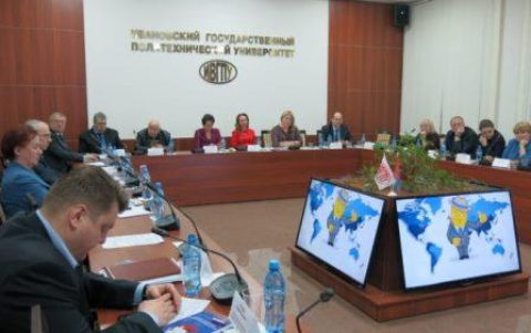Фонд ЖКХ презентовал в Иваново современные обучающие программы для студентов и школьников
