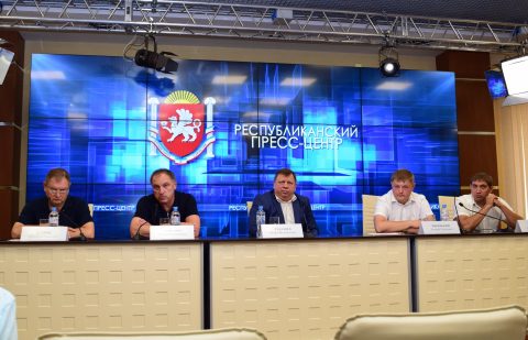 Директор АНО «ЖКХ Контроль РК» Анатолий Петров принял участие в пресс – конференции на тему: «Горячая линия «Чистый Симферополь»