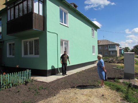 В с.Архенгельское Каменского района Тульской области заканчивается капитальный ремонт фасада