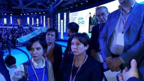 Светлана Разворотнева провела секцию тематической площадки на съезде ОНФ