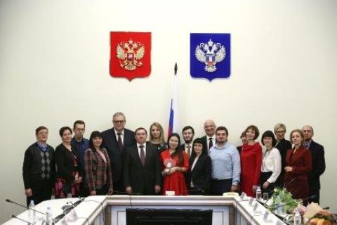 Светлана Разворотнева наградила победителей Всероссийского конкурса СМИ