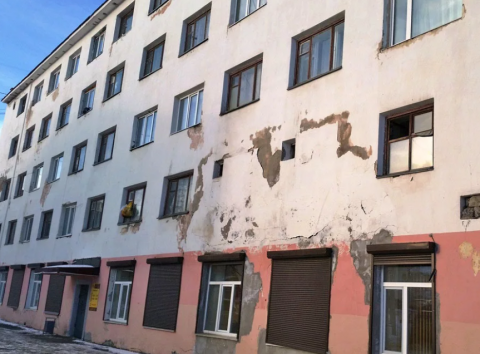 Проблема жителей дома по улице Полярная, 23 в городе Магадане сдвинулась с мертвой точки.