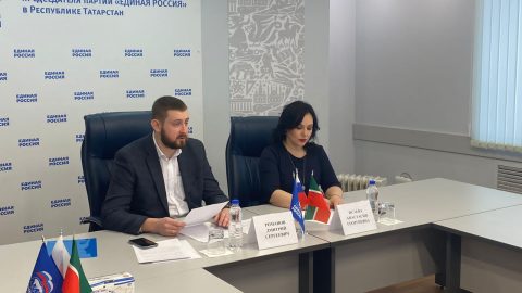 Дмитрий Романов провел прямой эфир в партии «Единая Россия» по темам уборки снега и отопления