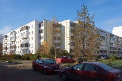 В Тверской области намерены ввести наказание за припаркованные автомобили, которые мешают уборке улиц