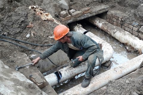 В десяти районах Петербурга пройдут гидравлические испытания