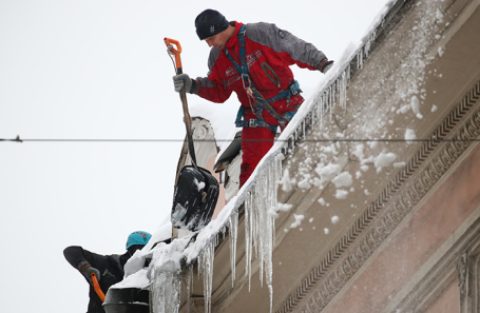В Петербурге нейросеть «Городовой» будет выявлять сосульки на крышах