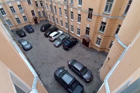 Регулирование паковок в питерских дворах
