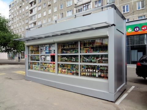 ЗакС принял закон в первом чтении о тотальном контроле за киосками на частной земле